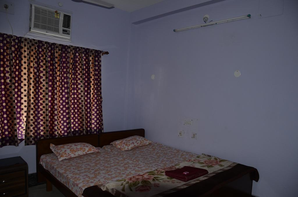 Kim Lawn Guest House Kolkata Ruang foto